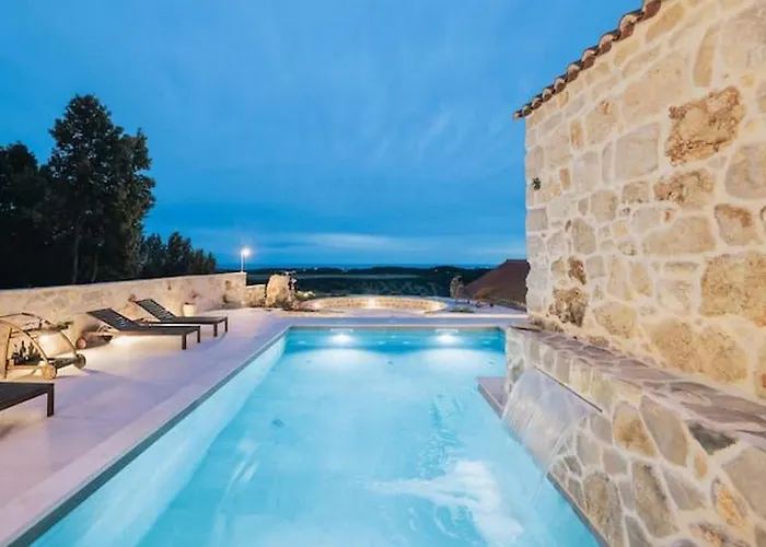 Mediterranean Estate Feriehus