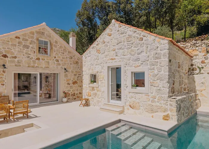 Mediterranean Estate Feriehus Uskoplje