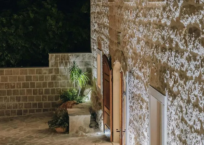 Mediterranean Estate Feriehus