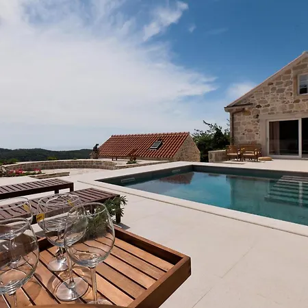 Feriehus Mediterranean Estate *