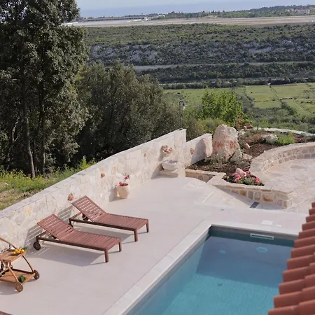 Mediterranean Estate *