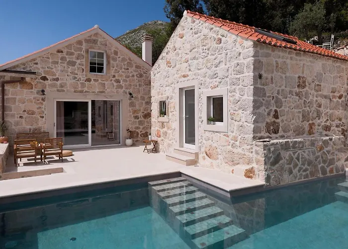 別荘 Mediterranean Estate *