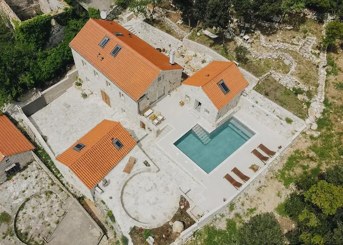 Mediterranean Estate Uskoplje