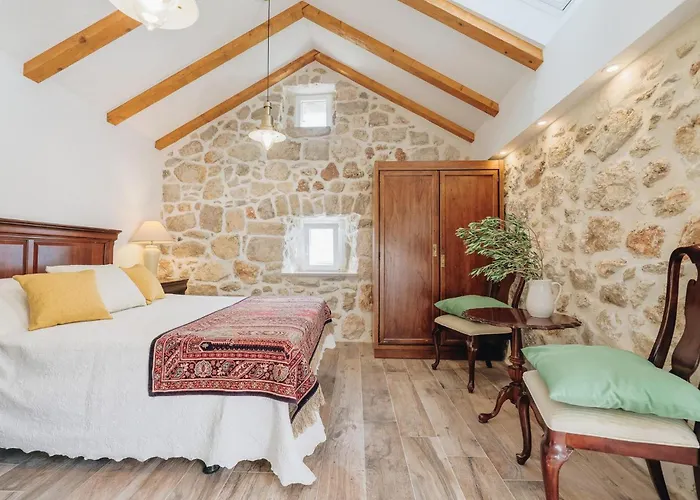 Mediterranean Estate *