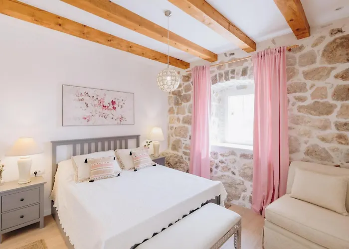 Mediterranean Estate * Uskoplje