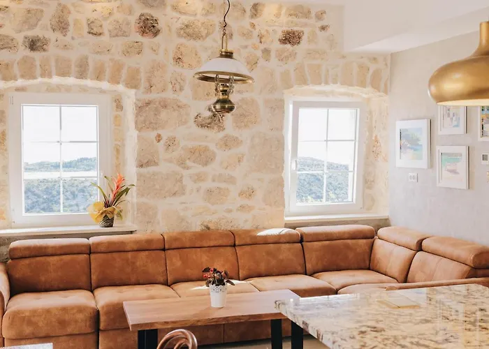 Mediterranean Estate 別荘 Uskoplje